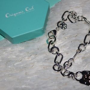 Origami owl Jewelry - Silver Charm Pendant Bracelet Origami owl Jewelry - Silver Charm Pendant Bracelet